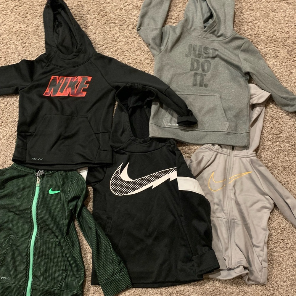 Nike sweatshirts/hoodies boys size 6 bundle
